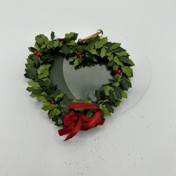Hallmark Ornament Our First Christmas Wreath Heart * - Picture 7 of 12